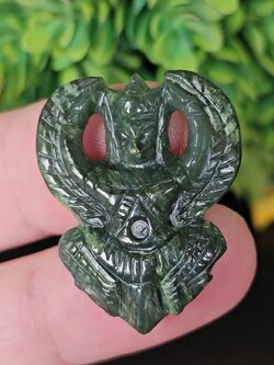 หยกแกะสลัก ครุฑ เนฟไฟรต์ (Nephrite jadeite)