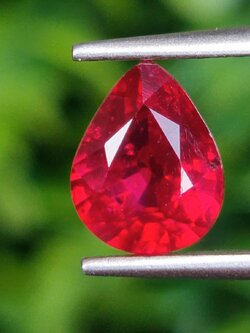 พลอย ทับทิม (Ruby Sapphire) 2.45 กะรัต (Cts.) พลอยแท้ อัญมณีมงคลประจําวันเกิด เครื่องประดับพลอย