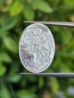 เปลือกหอยมุก แกะสลัก Pearl Shell Carved 4.12 กะรัต (Cts.)