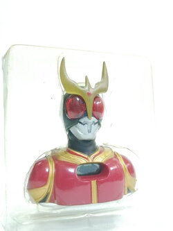 ชุดนาฬิกา ไรเดอร์ คูกะ บัส ครึ่งตัว นาฬิกาถ่านหมด****ตีเป็นสภาพตั้งโชว์ สูงราว 3 นิ้ว มีแพค สภาพใหม่ ไม่เคยใช้ เก่าเก็บ