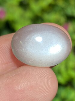 พลอย มุกดาหาร มูนสโตน moonstone 8.30 กะรัต (Cts.) พลอยแท้ อัญมณีมงคลประจําวันเกิด เครื่องประดับพลอย