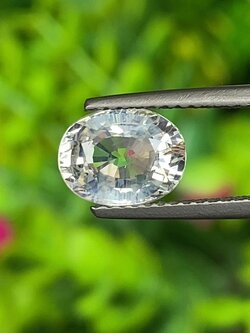 พลอย ขาว ไวท์ แซฟไฟร์ White Sapphire 2.08 กะรัต (Cts.) พลอยแท้ อัญมณีมงคลประจําวันเกิด เครื่องประดับพลอย