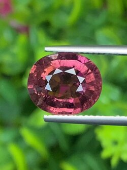 พลอย รูเบลไลต์ ทัวร์มาลีน Rubellite Tourmaline 4.20 กะรัต (Cts.) พลอยแท้ อัญมณีมงคลประจําวันเกิด เครื่องประดับพลอย
