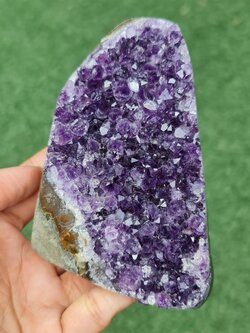 ก้อน ผลึก อเมทิส จีโอด Amethyst Geode 476 กรัม (grams.) พลอยแท้ อัญมณีมงคลประจําวันเกิด เครื่องประดับพลอย