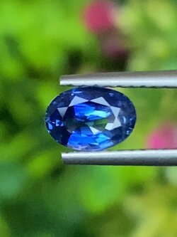 พลอย ไพลิน blue sapphire 0.86 กะรัต (Cts.) เผาเก่า พลอยแท้ อัญมณีมงคลประจําวันเกิด เครื่องประดับพลอย