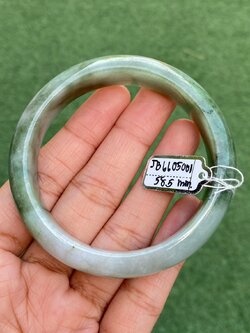 JB6605001 หยก พม่า แท้ Jade กำไลหยก (Jadeite bracelet) พม่า (Myanmar) 58.5 มม