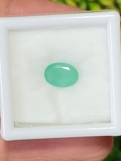 พลอย มรกต Natural Emerald แซมเบีย 1.20 กะรัต (Cts.) พลอยแท้ อัญมณีมงคลประจําวันเกิด เครื่องประดับพลอย