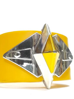 ปลอกข้อมือ อุลตร้าเบลสเลท ของอุลตร้าแมนแจ๊ค ขนาดตามรูป มือสองสภาพดี มีรอยบ้าง มีช่องปรับขนาดข้อมือได้