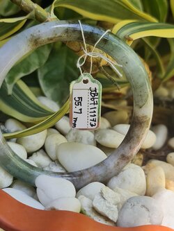 JB6711173 หยก พม่า แท้ Jade กำไลหยก 55.7 มม. (Jadeite bracelet) พม่า (Myanmar)