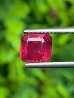พลอย ทับทิม Ruby sapphire 2.74 กะรัต (Cts.) พลอยแท้ อัญมณีมงคลประจําวันเกิด เครื่องประดับพลอย