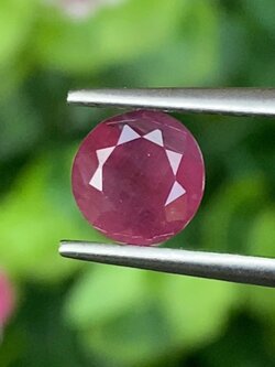 พลอย ทับทิม สยาม Siam Ruby sapphire 1.38 กะรัต (Cts.) พร้อมใบเซอร์ พลอยแท้ อัญมณีมงคลประจําวันเกิด เครื่องประดับพลอย