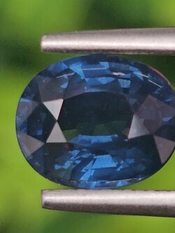 พลอย ไพลิน blue sapphire 2.25 กะรัต (Cts.) พลอยแท้ อัญมณีมงคลประจําวันเกิด เครื่องประดับพลอย