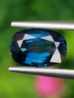 พลอย ไพลิน Blue Sapphire 1.87 กะรัต (Cts.) พลอยแท้ อัญมณีมงคลประจําวันเกิด รับทำแหวน เครื่องประดับพลอย