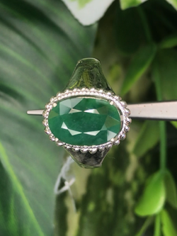 หยก พม่า แท้ Jade แหวนหยก 翡翠戒指 (Jadeite ring) ดิบ (Size) 56 ไม่ผ่านการปรับปรุง (Type A) พม่า (Myanmar)