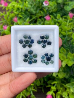 พลอย เขียวส่อง Green Sapphire 8.51 กะรัต (Cts.) 27 เม็ด (pcs.) พลอยแท้ อัญมณีมงคลประจําวันเกิด เครื่องประดับพลอย