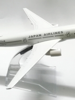 Die cast plane, ครื่องบินเจแปนแอร์ไลน์ JAL Japan Airline ขนาดประมาณ 6" พร้อมฐานตั้งและกล่อง