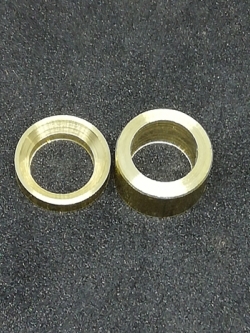 บู๊ชแกนวาล์ว Coleman 220