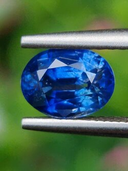 พลอย ไพลิน Blue Sapphire 1.36 กะรัต (Cts.) พลอยแท้ อัญมณีมงคลประจําวันเกิด เครื่องประดับพลอย