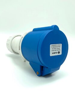 ปลั๊กตัวเมียกลางทางกันน้ำ (2P+E) 32A IP67 230V