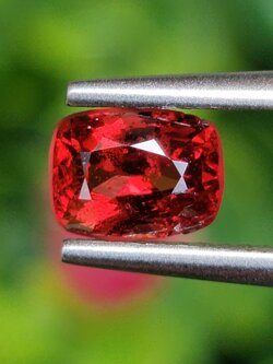 พลอย สปิเนล Spinel 1.05 กะรัต (Cts.) ดิบ Unheated พลอยแท้ อัญมณีมงคลประจําวันเกิด เครื่องประดับพลอย