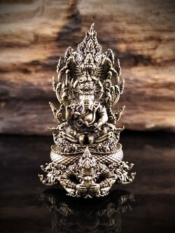 พระพิฆเนศนาคปรก รุ่น กำเนิดปัญญา (เกิดขึ้น)