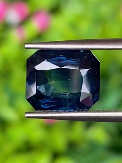 พลอย ไพลิน blue sapphire 3.62 กะรัต (Cts.) พร้อมใบเซอร์ พลอยแท้ อัญมณีมงคลประจําวันเกิด เครื่องประดับพลอย