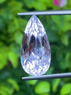 พลอย คุนไซท์ Kunzite 13.18 กะรัต (Cts.) พลอยแท้อัญมณีมงคล ประจําวันเกิด เครื่องประดับพลอย