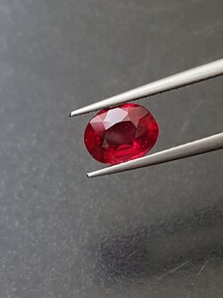 พลอย ทับทิม Ruby sapphire 1.65 กะรัต (Cts.) พลอยแท้ อัญมณีมงคลประจําวันเกิด เครื่องประดับพลอย