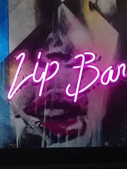 ป้ายไฟนีออน flex สีชมพู ติดบนอะคริลิคใส #LipBar