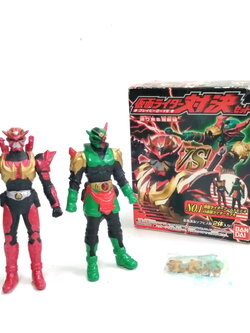 ซอฟ4นิ้ว กล่องคู่ ไรเดอร์ฮิบิกิร่างอาร์มฮิบิกิ กับ ไรเดอร์คาบูกิ มือสองสภาพดีมีรอยบ้าง กล่องไม่สวยขายคู่สองตัวไม่แยก