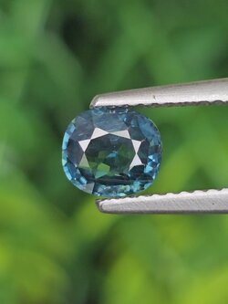 พลอย ไพลิน blue sapphire 1.02 กะรัต (Cts.) ดิบ unheated พลอยแท้ อัญมณีมงคลประจําวันเกิด เครื่องประดับพลอย