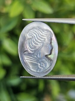 เปลือกหอยมุก แกะสลัก Pearl Shell Carved 4.38 กะรัต (Cts.)