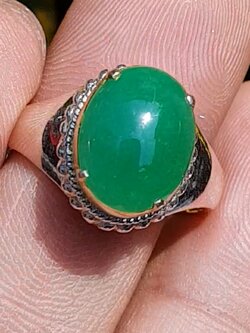 หยก พม่า แท้ Jade แหวนหยก 翡翠戒指 (Jadeite ring) 2.59 กะรัต (Cts.) ดิบ ไม่ผ่านการปรับปรุง (Type A) พม่า (Myanmar)