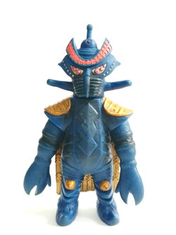 ซอฟ 6.5 นิ้ว **มีรอยใต้เท้าเล็กน้อย ขนาดตามรูป มนุษย์ดาว เทมเพอเรอร์ Bandai china 1991,จากอุลตร้าแมนทาโร่ สภาพดี มีรอยบ้าง