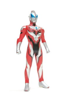 ซอฟ 5.5 นิ้ว ขนาดตามรูป อุลตร้าแมนจีส (jeed)ซอฟ ปี 2017 มีรอยบ้าง ตามภาพ