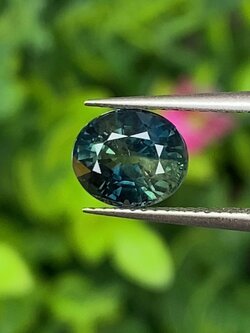 พลอย แซฟไฟร์ 3 สี Tri-Color Sapphire 1.65 กะรัต (Cts.) พลอยแท้ อัญมณีมงคลประจําวันเกิด เครื่องประดับพลอย