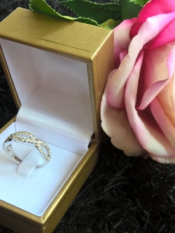 แหวนรูปอินฟินิตี้ งาน Costume Jewelry เพชร CZ รุ่น Eternity แบรนด์ Shali