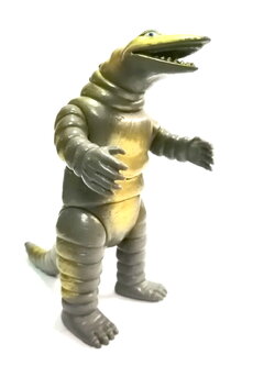 ซอฟ 6 นิ้ว เทเลสดอน สัตว์ประหลาดจากอุลตร้าแมน ตัวใหญ่่ งานปี 1983 ลงสีสวย สภาพดี มีรอยเล็กน้อย