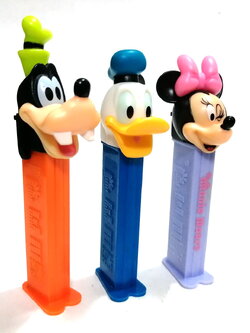 ของสะสม กล่องใส่ขนมเพซ :-หมาพลูโต ,มินนี่เม้าส์,โดนัลดั๊กส์ Pez dispenser : Pluto, Minnie Mouse , Donald Duck***ไม่มีขนม มีรอยบ้าง