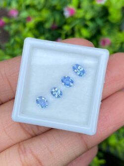 พลอย ไพลิน blue sapphire 1.11 กะรัต (Cts.) 4 เม็ด (pcs.) พลอยแท้ อัญมณีมงคลประจําวันเกิด เครื่องประดับพลอย