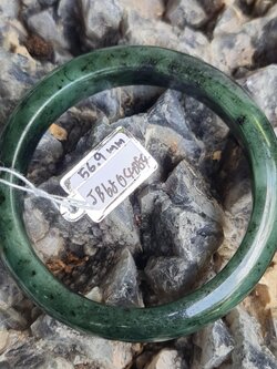 JB6804084 หยก พม่า แท้ Jade กำไลหยก 56.9 มม. (Jadeite bracelet) พม่า (Myanmar)