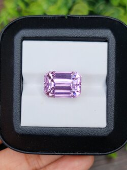 พลอย คุนไซท์ Kunzite 17.70 กะรัต (Cts.) พลอยแท้อัญมณีมงคล ประจําวันเกิด เครื่องประดับพลอย