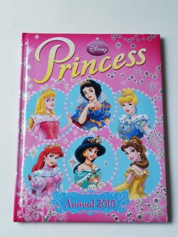 มีหลายภาพ,หนังสือภาพสวย เล่มใหญ่ ปกแข็ง นิทานและเกมส์ เจ้าหญิงดิสนีย์ ภาษาอังกฤษ Disney Princess Annual 2010 :- สโนไวท์ ออโรร่า ซินเดอเรลล่า แอเรียล แบลล์ และ จัสมิน จาก อลาดิน