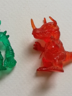 ของเล่น ย้อนยุค ของสะสมเรโทร " ตุ๊กตุ่น แอ๊นท์ 1.5" Ants ตุ๊กตุ่นยางหลากสี 'ดิจิม่อน Digimon'