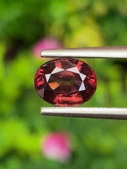 พลอย เพทาย Natural Zircon 1.94 กะรัต (Cts.) พลอยแท้ อัญมณีมงคลประจําวันเกิด เครื่องประดับพลอย