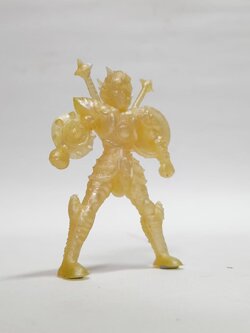 ตุ๊กตาแอ๊นท์ ขนาด 3 นิ้ว ยางขุ่นสีมุก โกลด์เซนด์ไลบร้า โดโก มือสองสภาพดี หายาก