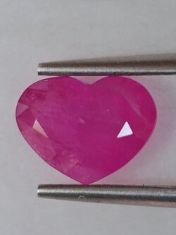พลอย ชมพู พิ้ง แซฟไฟร์ Pink Sapphire 2.02 กะรัต (Cts.) พลอยแท้ อัญมณีมงคลประจําวันเกิด เครื่องประดับพลอย