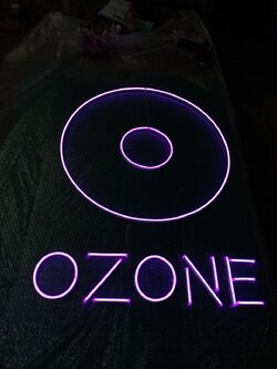 ป้ายไฟนีออน LED อะคริลิคใสรองหลัง