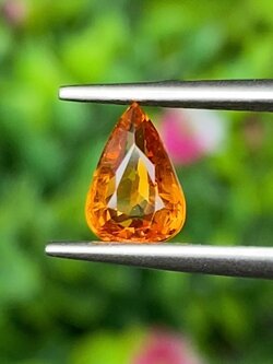 พลอย บุษราคัม yellow sapphire 1.10 กะรัต (Cts.) พลอยแท้ อัญมณีมงคลประจําวันเกิด เครื่องประดับพลอย