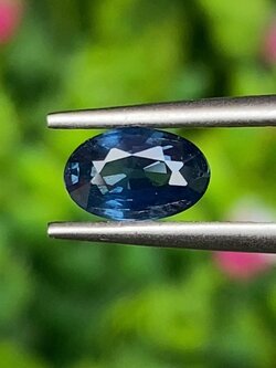 พลอย ไพลิน blue sapphire 0.89 กะรัต (Cts.) ดิบ unheated พลอยแท้ อัญมณีมงคลประจําวันเกิด เครื่องประดับพลอย